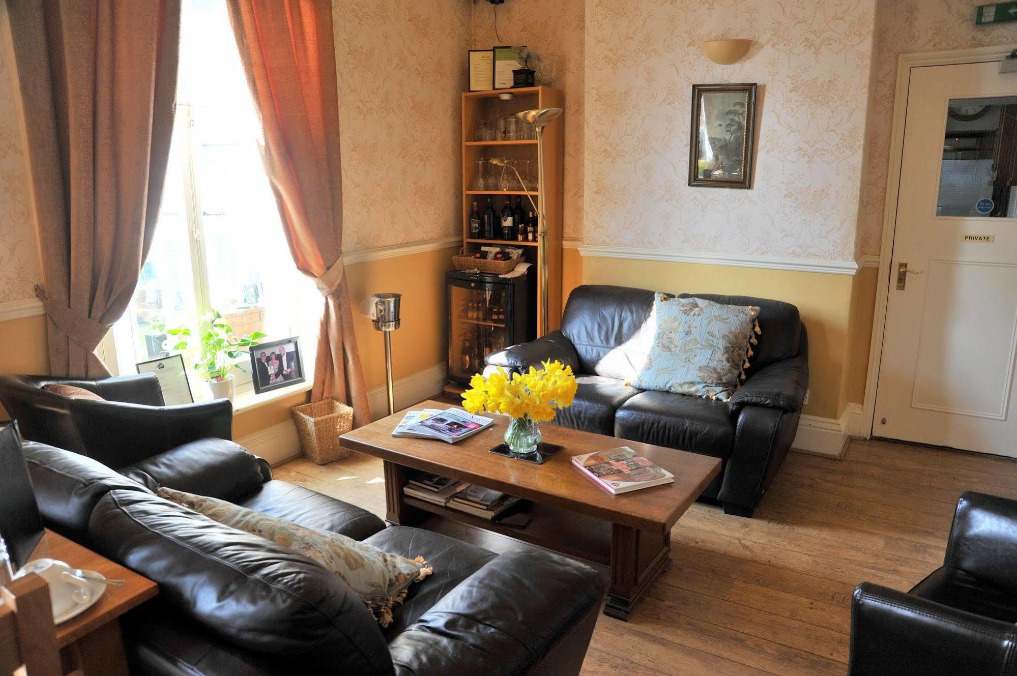 Bishops Guest Accommodation ยอร์ค ภายนอก รูปภาพ